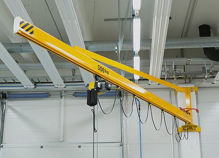 Wall-Mounted Cantilever Crane